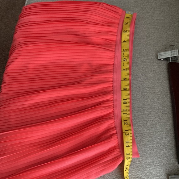 Lined, PLEATED SKIRT, Ellastic Waist, Merona /SIZE MEDIUM - Picture 5 of 7